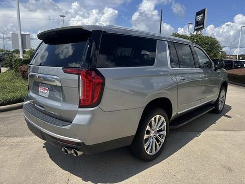 Used 2024 GMC Yukon XL Denali RWD image 5