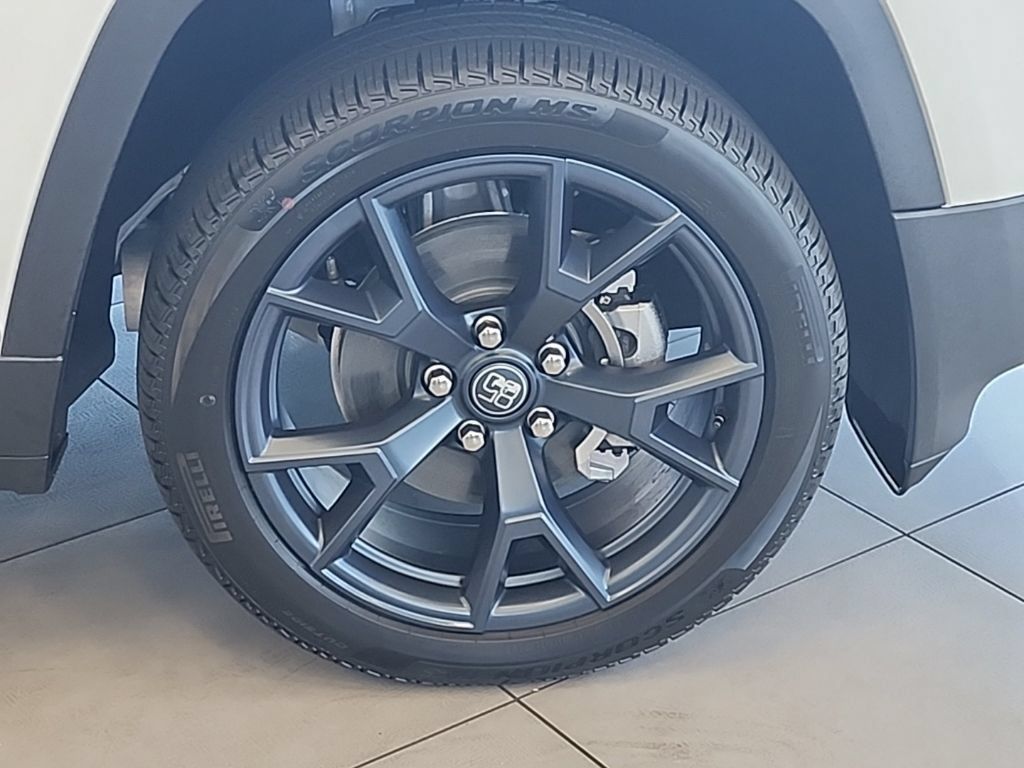 New 2026 Jeep Cherokee Limited AWD/4WD image 32