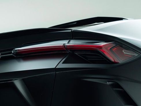 Used 2020 Lamborghini Urus image 17