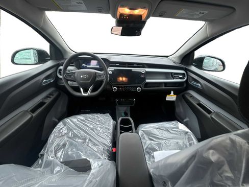 New 2027 Chevrolet Bolt LT w/ Comfort Package image 14