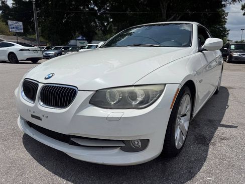 Used 2011 BMW 328i Convertible RWD image 3