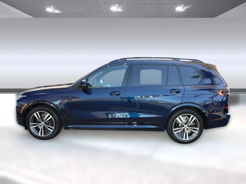 Used 2026 BMW X7 xDrive40i AWD/4WD image 2