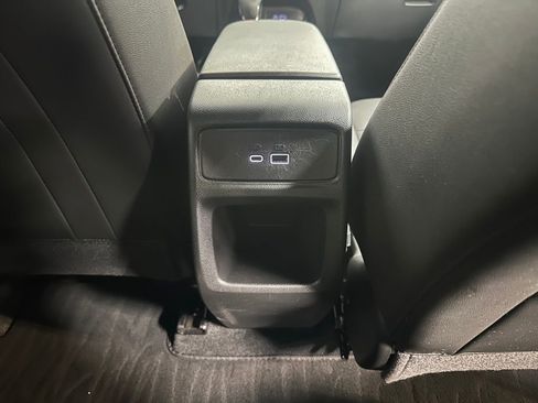 Certified 2024 Chevrolet Trax RS image 21