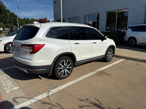 Used 2022 Honda Pilot Touring image 2