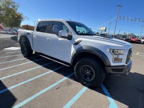 Used 2018 Ford F150 Raptor w/ Equipment Group 802A Luxury image 7