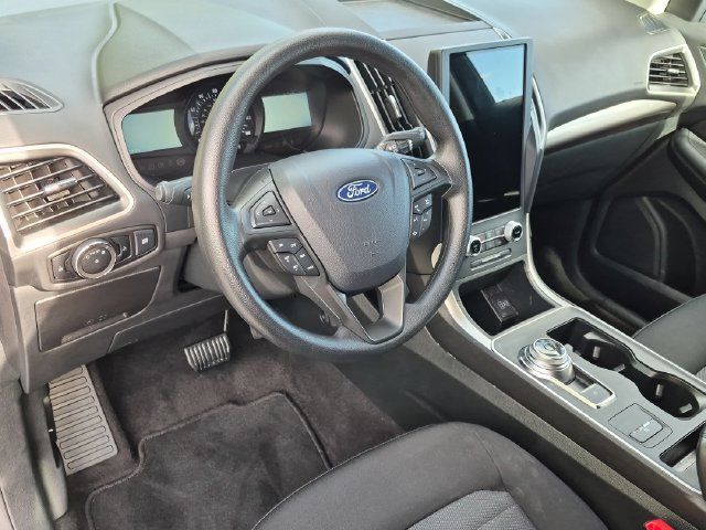 Used 2024 Ford Edge SE AWD/4WD image 10