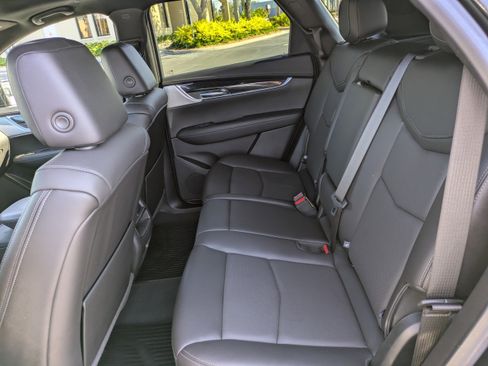 Used 2021 Cadillac XT5 Premium Luxury image 13