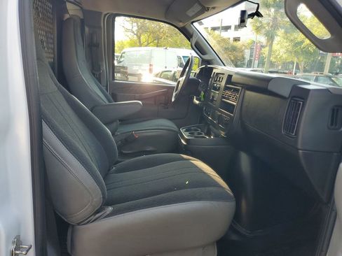 Used 2024 Chevrolet Express 2500 w/ Driver Convenience Package RWD image 8