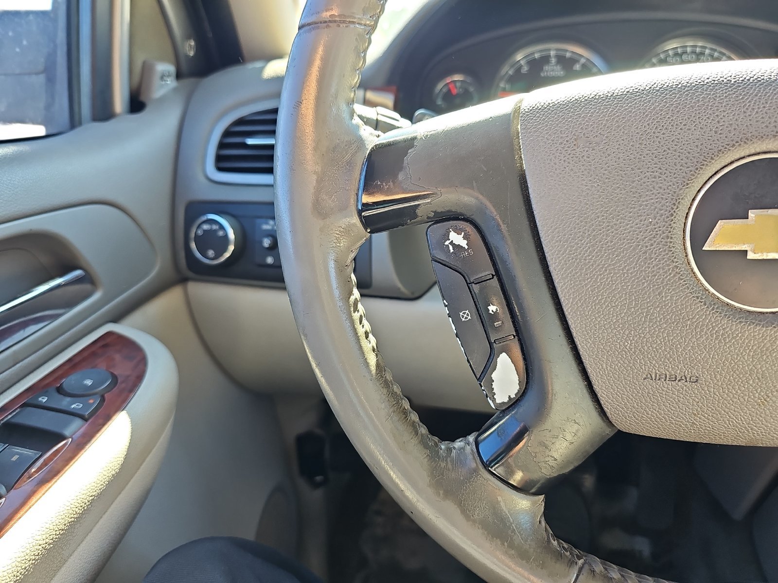 Used 2009 Chevrolet Avalanche LT RWD image 17