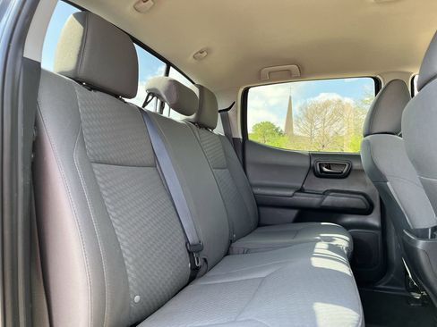 Used 2023 Toyota Tacoma SR AWD/4WD image 26