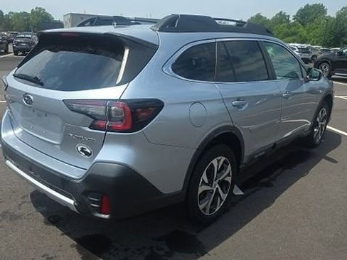 Used 2020 Subaru Outback Limited AWD/4WD image 4