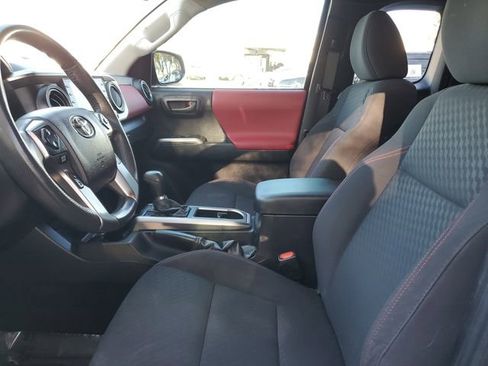 Used 2022 Toyota Tacoma SR5 image 19