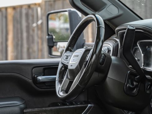 Used 2021 GMC Sierra 3500 Denali w/ Denali Ultimate Package image 16