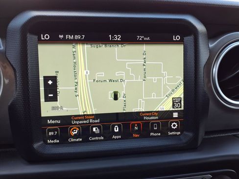 Used 2021 Jeep Wrangler Unlimited Sahara image 6