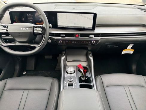 New 2026 Kia Sorento EX FWD image 9