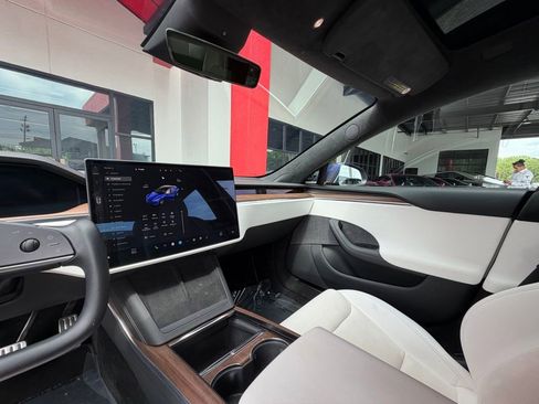Used 2022 Tesla Model S AWD/4WD image 21