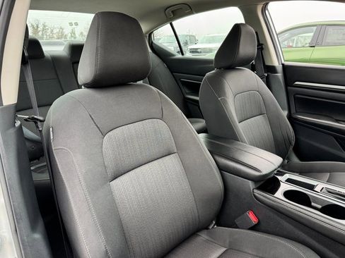 Used 2023 Nissan Altima 2.5 SV image 19