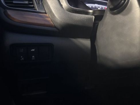 Used 2020 Honda CR-V Touring image 25