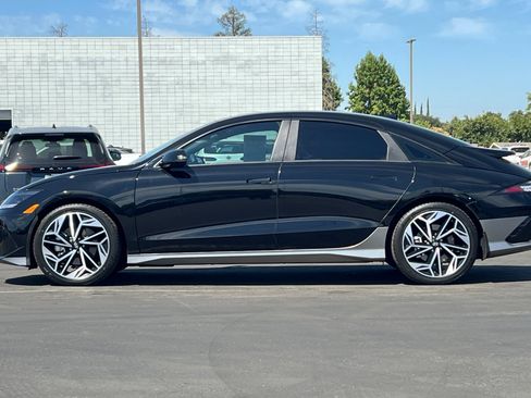 Used 2023 Hyundai Ioniq 6 SEL AWD/4WD image 6