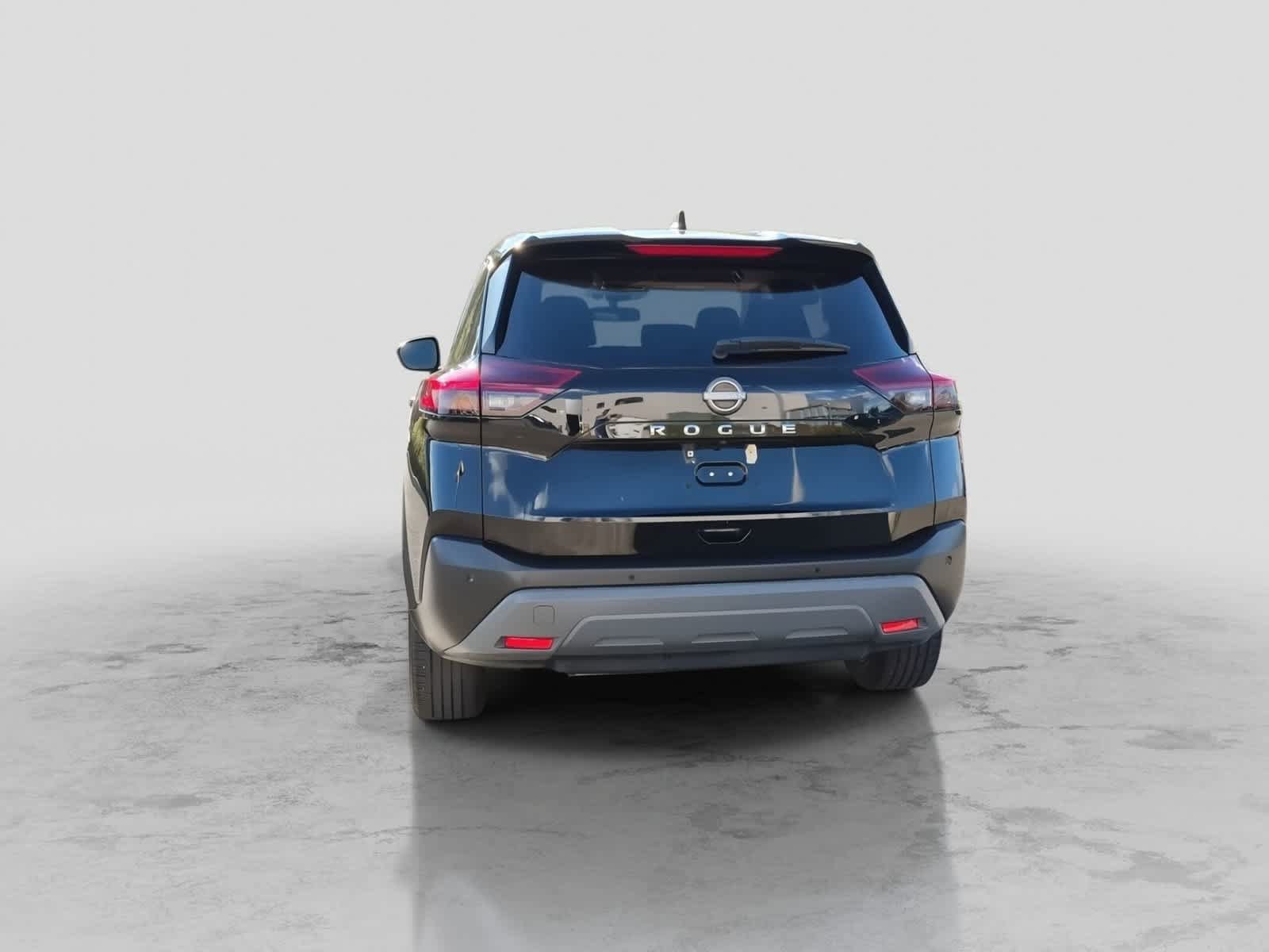 Used 2023 Nissan Rogue S FWD image 7