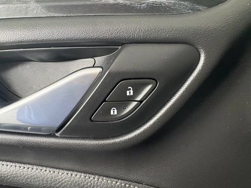 Used 2021 GMC Yukon Denali w/ Denali Premium Package RWD image 17