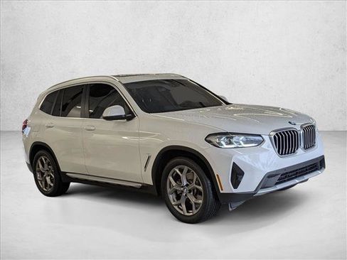 Used 2023 BMW X3 sDrive30i w/ Premium Package image 3