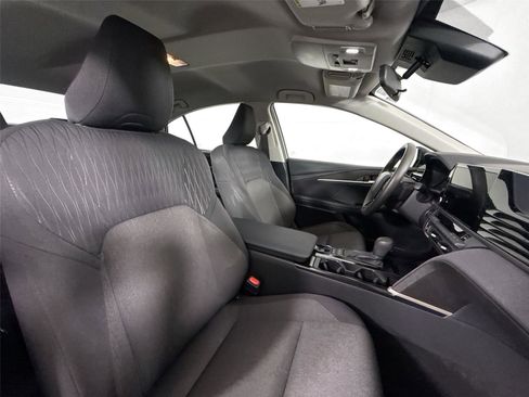 Certified 2025 Toyota Camry LE image 40