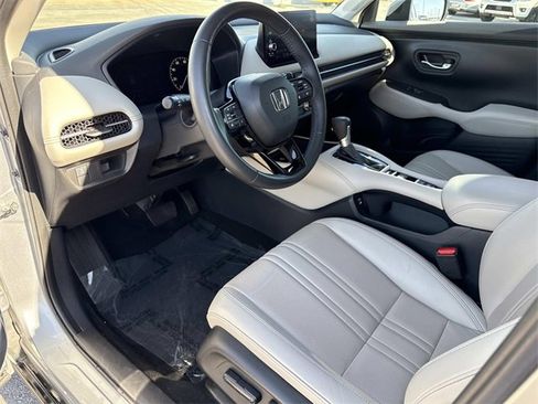 Used 2024 Honda HR-V EX-L image 10