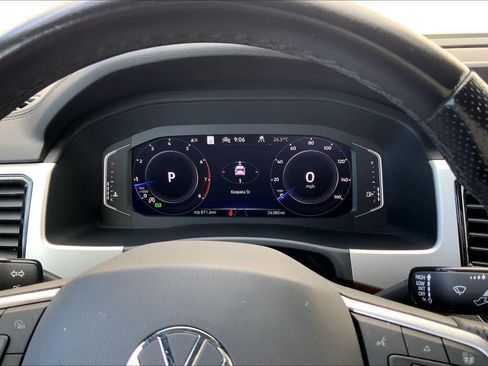 Used 2022 Volkswagen Atlas Cross Sport SEL Premium R-Line AWD/4WD image 17