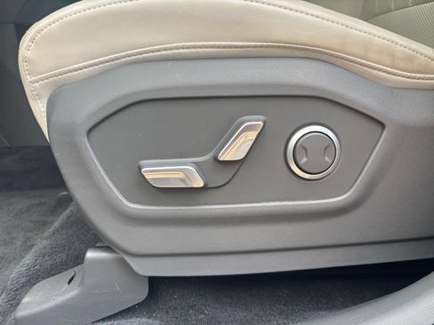 Used 2025 Hyundai Santa Fe SEL AWD/4WD image 21