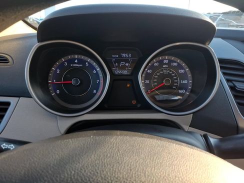 Used 2016 Hyundai Elantra SE FWD image 13