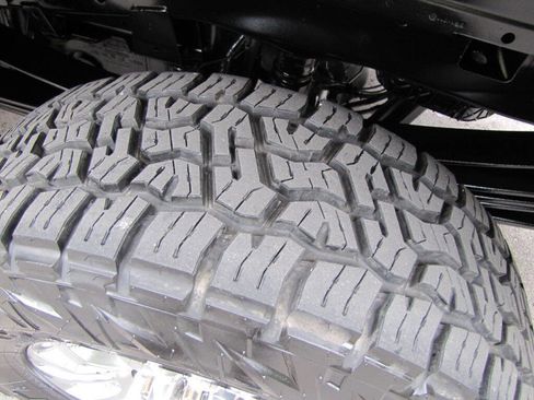 Used 2022 Ford F350 XLT w/ XLT Premium Package image 32