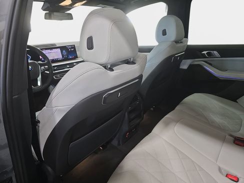 Certified 2024 BMW X5 sDrive40i image 11