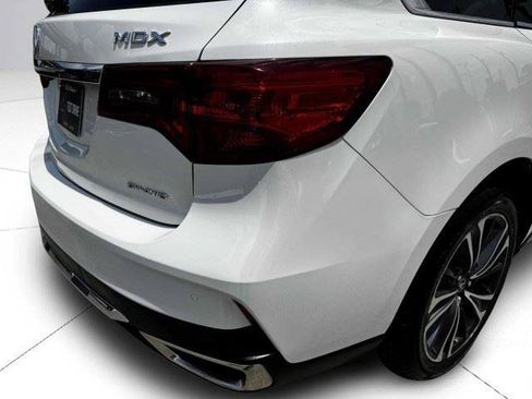 Used 2020 Acura MDX SH-AWD w/ Technology Package image 16