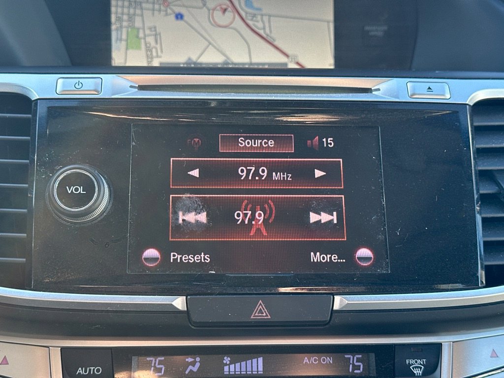 Used 2013 Honda Accord EX-L image 23