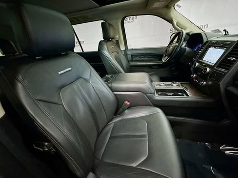 Used 2019 Ford Expedition Platinum image 32