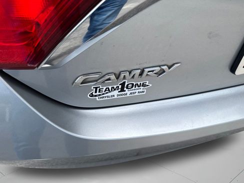 Used 2015 Toyota Camry LE FWD image 32