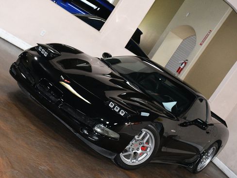 Used 2003 Chevrolet Corvette Z06 w/ Memory Package, 3 Drivers RWD image 78