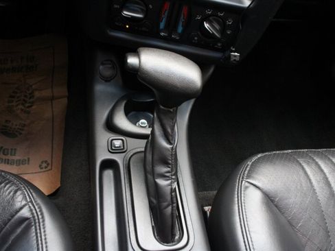 Used 2003 Chevrolet Monte Carlo SS w/ Preferred Equipment Group FWD image 8