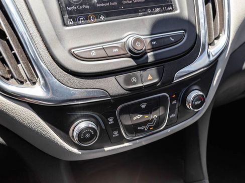 Used 2023 Chevrolet Equinox LS w/ LS Convenience Package FWD image 16