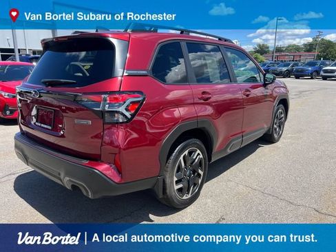 Used 2025 Subaru Forester Limited AWD/4WD image 6