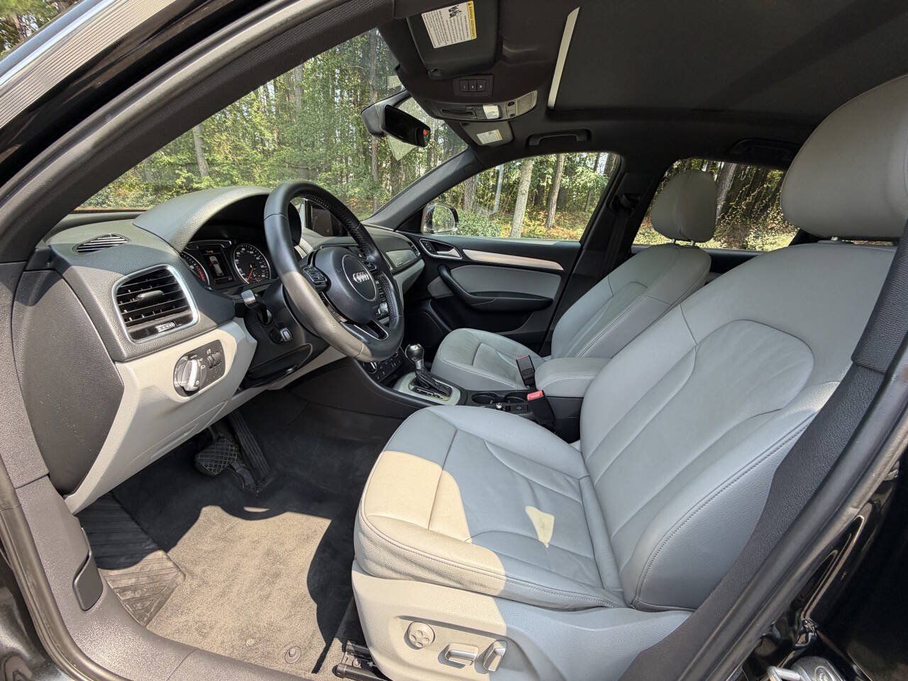 Used 2018 Audi Q3 2.0T Premium Plus w/ Premium Plus Package AWD/4WD image 8
