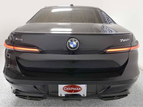 Certified 2023 BMW 760i xDrive w/ Luxury Rear Seating Package AWD/4WD image 4
