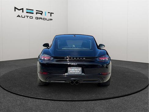 Used 2019 Porsche 718 Cayman RWD image 8