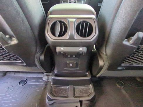 Certified 2024 Jeep Wrangler Unlimited Sahara w/ Safety Group AWD/4WD image 29