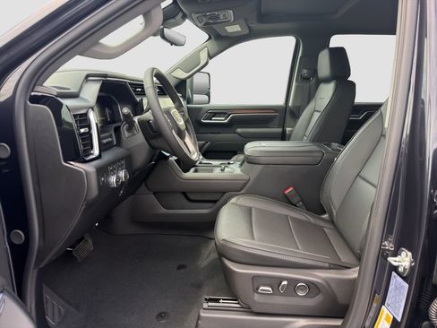 New 2026 GMC Sierra 2500 Denali w/ Technology Package AWD/4WD image 9
