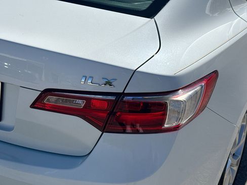 Used 2017 Acura ILX w/ Premium Package image 27