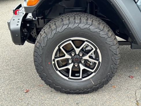 New 2026 Jeep Wrangler Rubicon w/ Steel Bumper Group AWD/4WD image 10