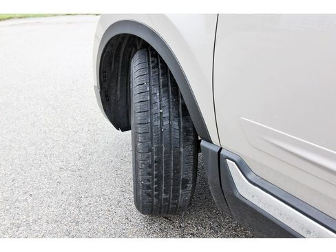 Used 2018 Honda CR-V Touring image 37