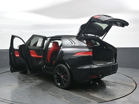 Used 2020 Jaguar F-PACE S image 48